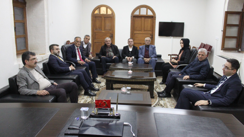 Milletvekili Ferhat Nasıroğlu ve AK Parti İl Başkanı Akif Gür, Gercüş ve Beşiri ilçelerini ziyaret e