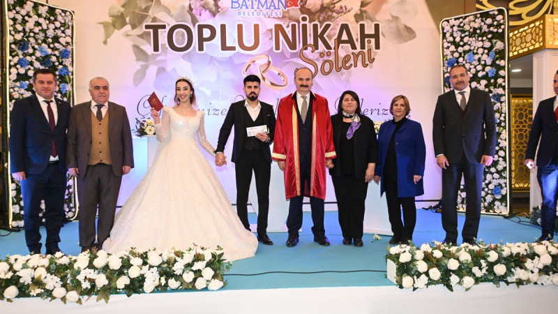 100 çift için toplu nikah töreni düzenlendi