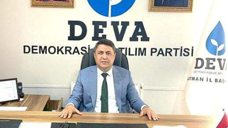 ‘Devletin itibarı zedeleniyor’