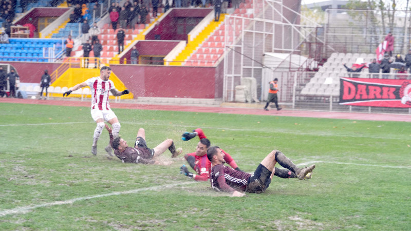 Petrolspor, Zorlu İnegölspor maçını kazandı 1-2