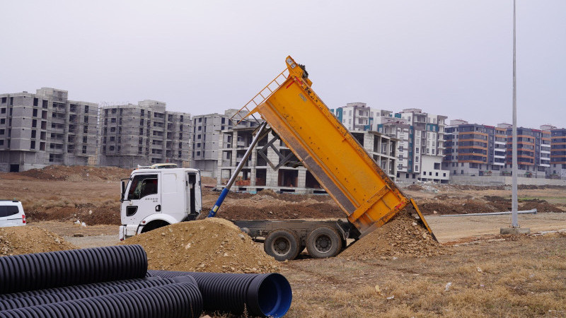 İmar alanlarında altyapı çalışmaları hız kazandı